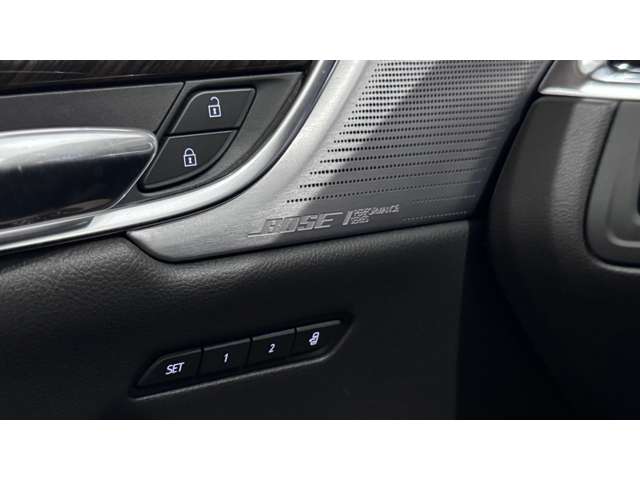 キャデラック ＸＴ６ プラチナム ４ＷＤ R3年 (関東) 99