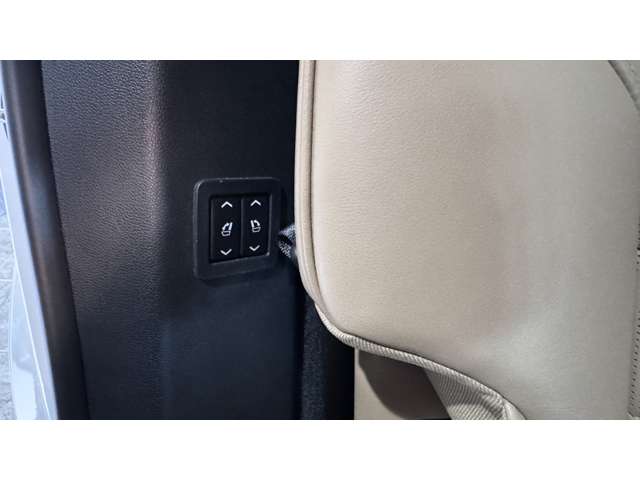 キャデラック ＸＴ６ プラチナム ４ＷＤ R3年 (関東) 99