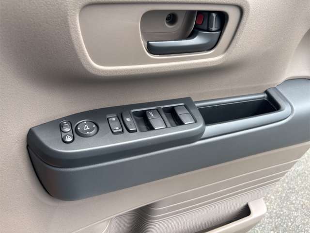 ホンダ Ｎ　ＢＯＸ ジョイ ６６０ ２トーン R7年 (近畿) 99