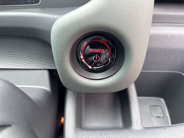 ホンダ フリード　ハイブリッド １．５ Ｅ：ＨＥＶ クロスター R7年 (近畿) 99