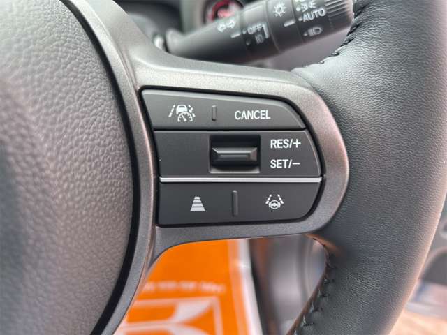 ホンダ フリード　ハイブリッド １．５ Ｅ：ＨＥＶ クロスター R7年 (近畿) 99