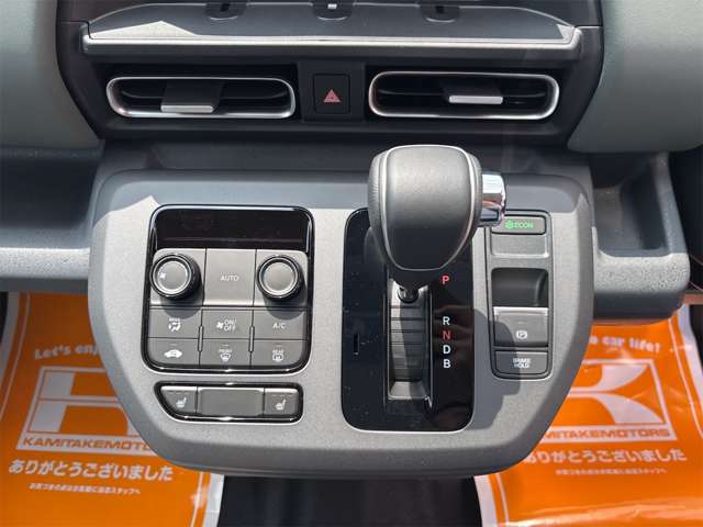 ホンダ フリード　ハイブリッド １．５ Ｅ：ＨＥＶ クロスター R7年 (近畿) 99