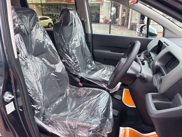 ホンダ フリード　ハイブリッド １．５ Ｅ：ＨＥＶ クロスター R7年 (近畿) 99