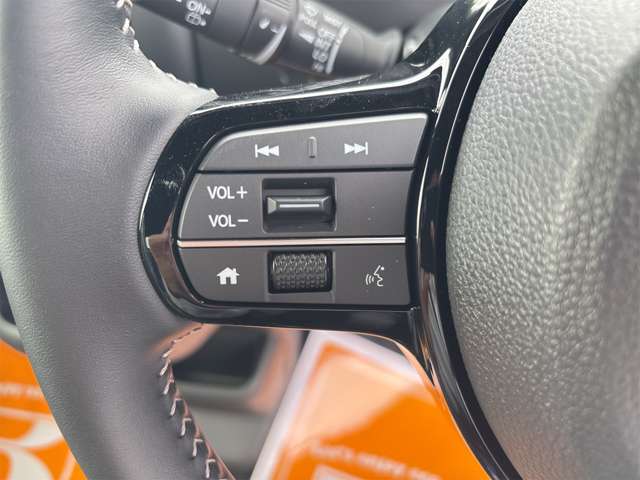 ホンダ Ｎ　ＢＯＸ カスタム ６６０ コーディネートスタイル ２トーン R7年 (近畿) 99