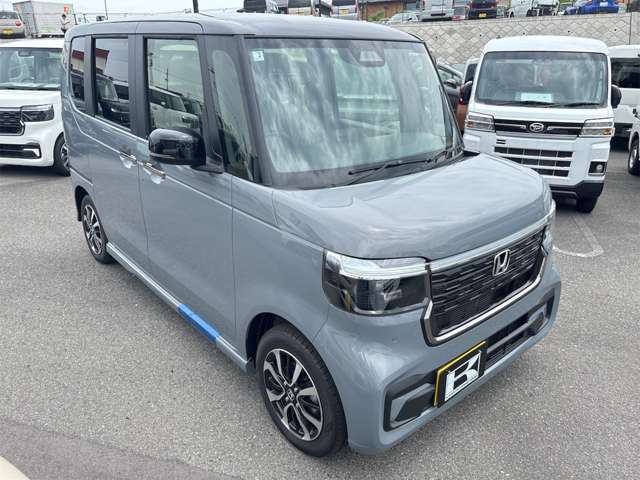 ホンダ Ｎ　ＢＯＸ カスタム ６６０ コーディネートスタイル ２トーン R7年 (近畿) 99