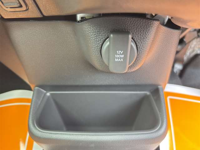 ホンダ Ｎ　ＢＯＸ カスタム ６６０ コーディネートスタイル ２トーン R7年 (近畿) 99