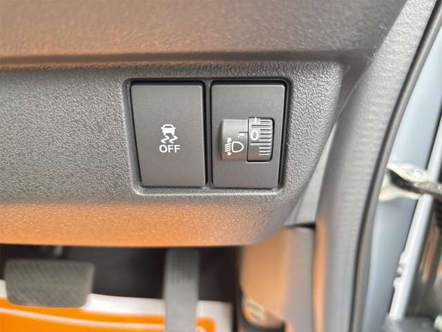 ホンダ Ｎ　ＢＯＸ カスタム ６６０ コーディネートスタイル ２トーン R7年 (近畿) 99