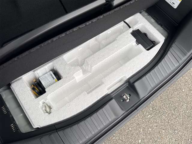 ホンダ Ｎ　ＢＯＸ カスタム ６６０ コーディネートスタイル ２トーン R7年 (近畿) 99