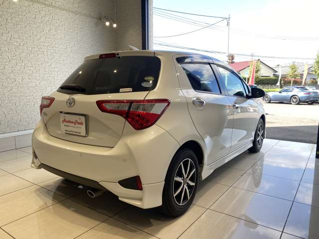 トヨタ ヴィッツ １．３ Ｆ セーフティ エディションＩＩ H30年 (九州・沖縄) 99