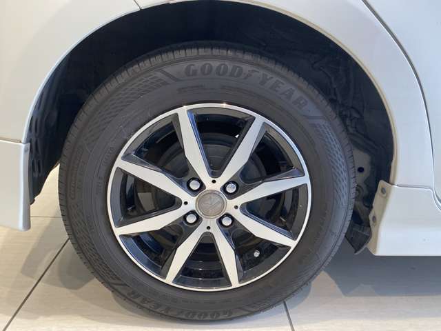 トヨタ ヴィッツ １．３ Ｆ セーフティ エディションＩＩ H30年 (九州・沖縄) 99