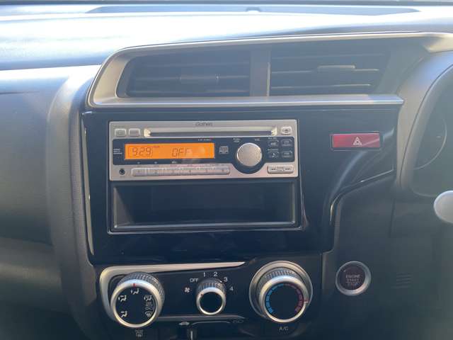 ホンダ フィット １．３ １３Ｇ Ｆパッケージ H26年 (九州・沖縄) 99