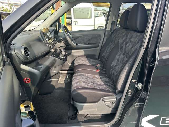 三菱 ｅＫクロス　ＥＶ Ｐ R4年 (東海) 99