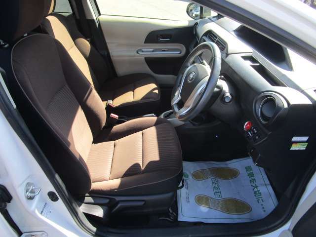 トヨタ アクア １．５ Ｓ H24年 (関東) 99