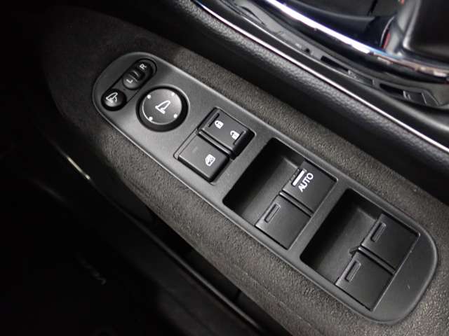 ホンダ ヴェゼル １．５ ハイブリッド ＲＳ ホンダセンシング H29年 (関東) 99