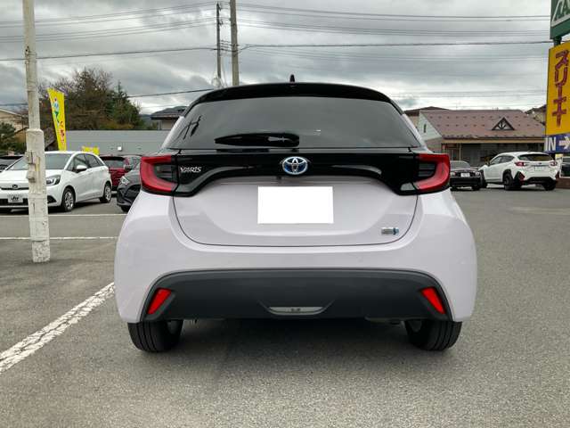 トヨタ ヤリス １．５ ハイブリッド Ｇ R4年 (東北) 99