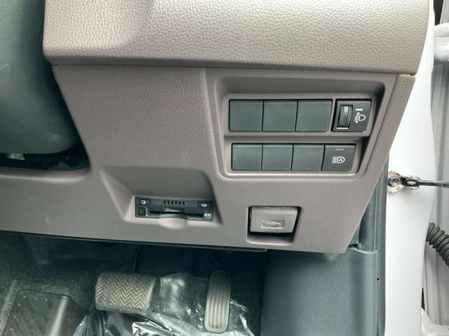 トヨタ ヤリス １．５ ハイブリッド Ｇ R4年 (東北) 99