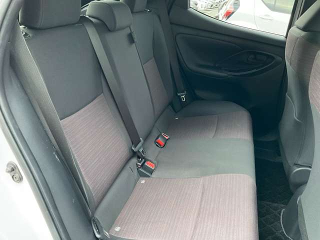 トヨタ ヤリス １．５ ハイブリッド Ｇ R4年 (東北) 99