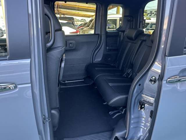 ホンダ Ｎ　ＢＯＸ カスタム ６６０ ターボ コーディネートスタイル モノトーン R7年 (東海) 99