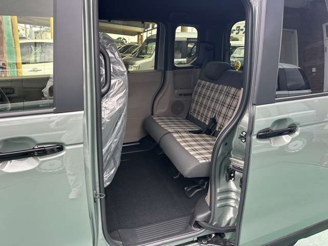 ホンダ Ｎ　ＢＯＸ ジョイ ６６０ ２トーン R7年 (東海) 99