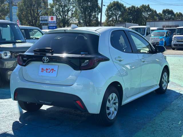 トヨタ ヤリス １．０ Ｘ R4年 (九州・沖縄) 99