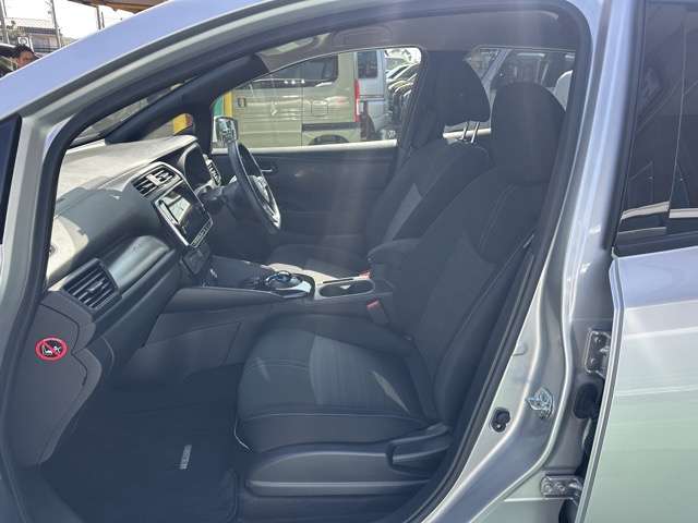 日産 リーフ Ｘ R2年 (東海) 99