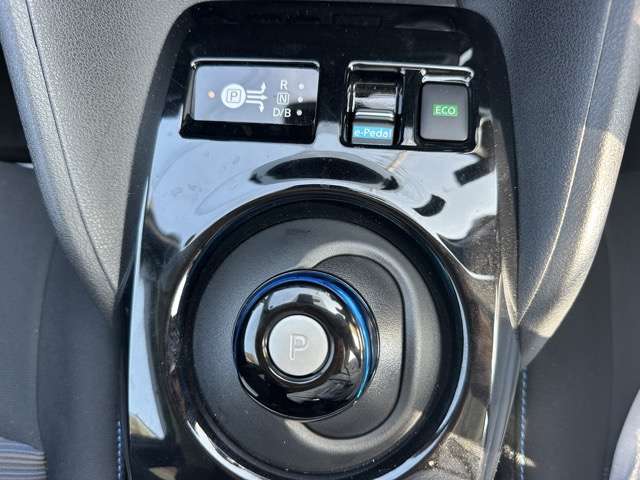 日産 リーフ Ｘ R2年 (東海) 99