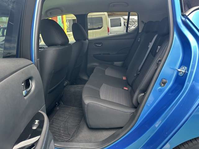 日産 リーフ アーバンクロム R3年 (東海) 99