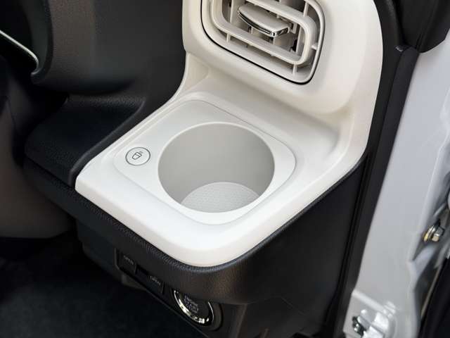 ダイハツ ムーヴ　キャンバス ６６０ ストライプス Ｇ R7年 (九州・沖縄) 99