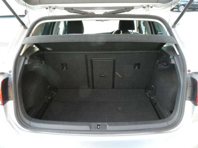 フォルクスワーゲン ゴルフ ＴＳＩ　コンフォートライン H27年 (関東) 99