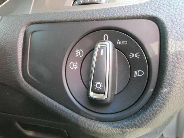 フォルクスワーゲン ゴルフ ＴＳＩ　コンフォートライン H27年 (関東) 99