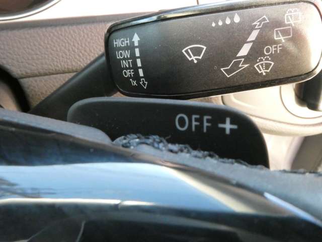 フォルクスワーゲン ゴルフ ＴＳＩ　コンフォートライン H27年 (関東) 99