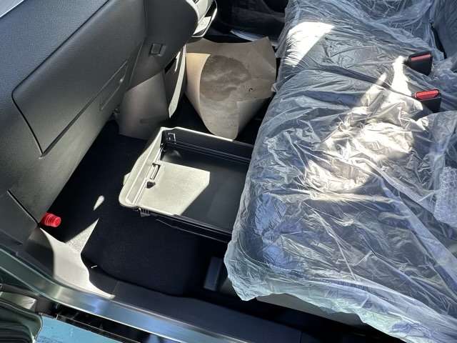 三菱 デリカ　ミニ ６６０ Ｔ プレミアム ４ＷＤ R7年 (東海) 99