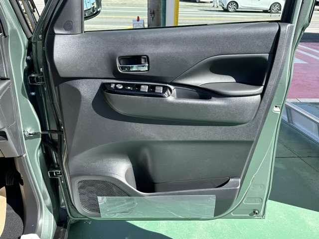 三菱 デリカ　ミニ ６６０ Ｔ プレミアム ４ＷＤ R7年 (東海) 99