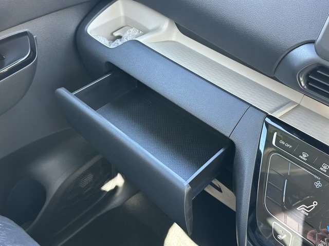 三菱 デリカ　ミニ ６６０ Ｔ プレミアム ４ＷＤ R7年 (東海) 99