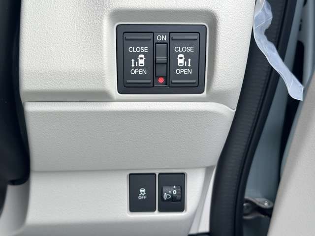 ホンダ Ｎ　ＢＯＸ ６６０ ファッションスタイル モノトーン R7年 (東海) 99