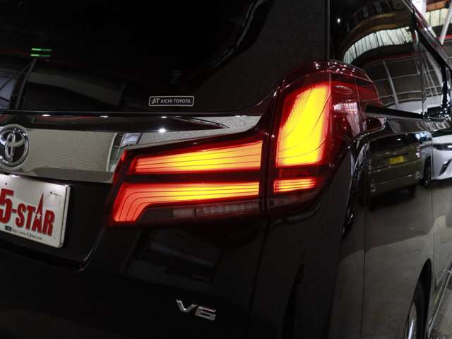 トヨタ アルファード ３．５ エグゼクティブ ラウンジ Ｓ H30年 (関東) 99