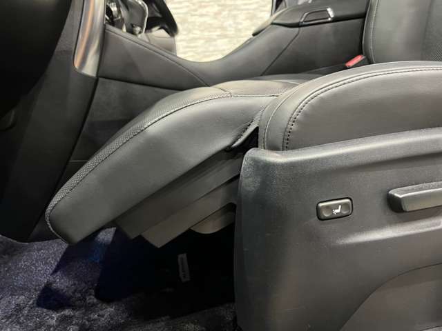 トヨタ アルファード ３．５ エグゼクティブ ラウンジ Ｓ H30年 (関東) 99