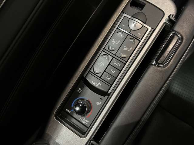 トヨタ アルファード ３．５ エグゼクティブ ラウンジ Ｓ H30年 (関東) 99