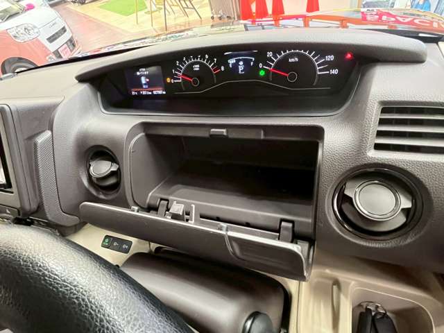 ホンダ Ｎ　ＢＯＸ ６６０ Ｇ ４ＷＤ H30年 (北海道) 99