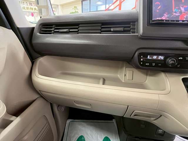 ホンダ Ｎ　ＢＯＸ ６６０ Ｇ ４ＷＤ H30年 (北海道) 99