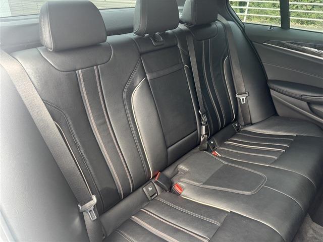 ＢＭＷ ５シリーズ ５２３Ｄ Ｍスポーツ ディーゼルターボ R1年 (東北) 99