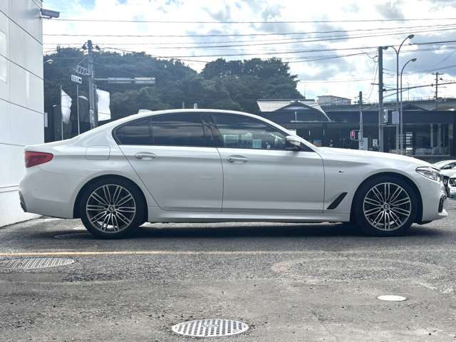 ＢＭＷ ５シリーズ ５２３Ｄ Ｍスポーツ ディーゼルターボ R1年 (東北) 99