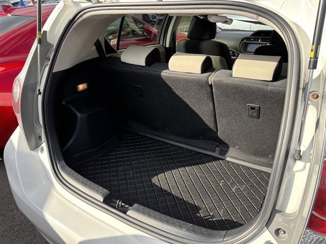 トヨタ アクア １．５ Ｓ H26年 (東北) 99