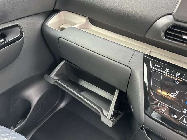 三菱 デリカ　ミニ ６６０ Ｔ プレミアム ４ＷＤ R7年 (東海) 99