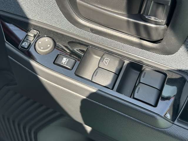 日産 サクラ Ｘ R5年 (東海) 99