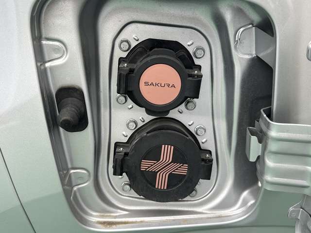 日産 サクラ Ｘ R4年 (東海) 99