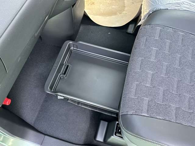 三菱 デリカ　ミニ ６６０ Ｇ プレミアム ４ＷＤ R6年 (東海) 99