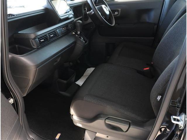 ホンダ Ｎ　ＢＯＸ カスタム ６６０ スロープ R6年 (東海) 99