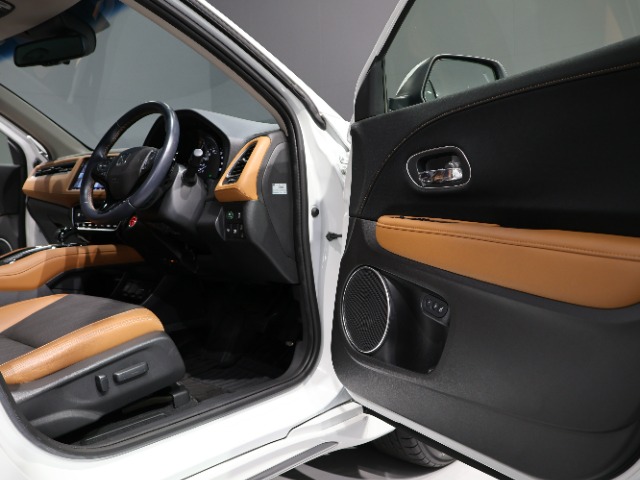 ホンダ ヴェゼル １．５ ハイブリッド Ｚ ホンダセンシング ４ＷＤ R2年 (関東) 99