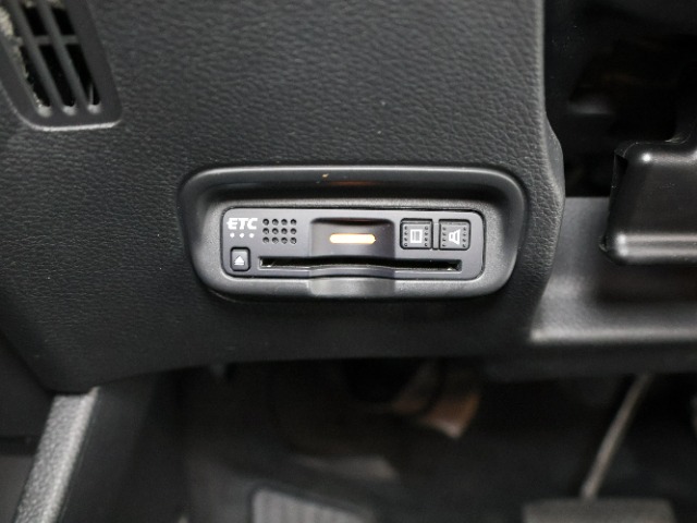 ホンダ ヴェゼル １．５ ハイブリッド Ｚ ホンダセンシング ４ＷＤ R2年 (関東) 99